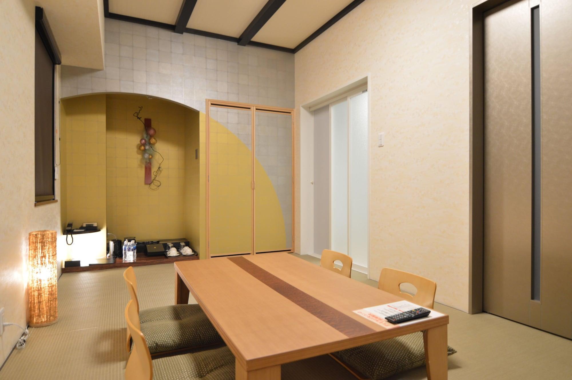 Queens Hotel Chitose Chitose  Esterno foto